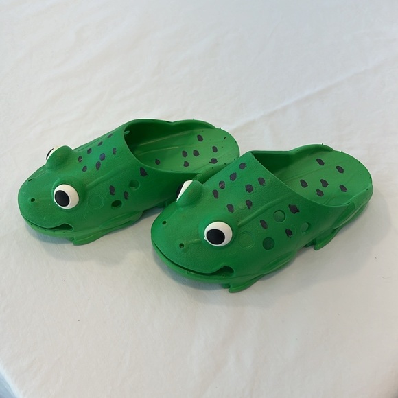 Frog slip on shoes - Picture 4 of 4